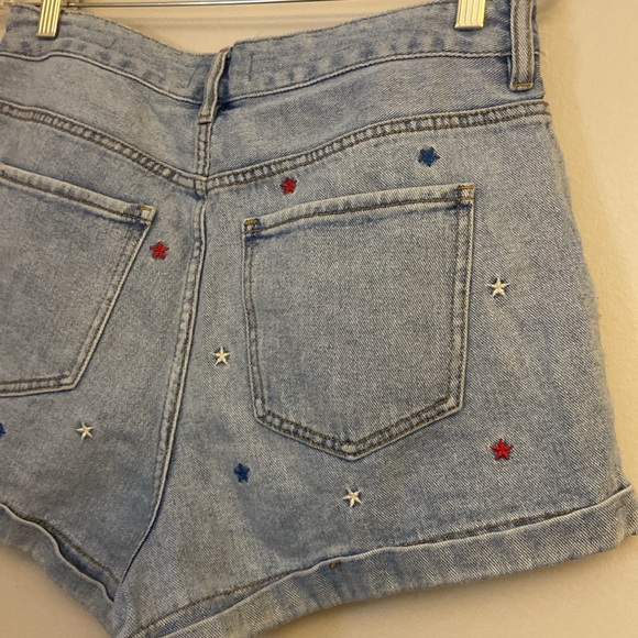 ⭐️ PacSun Embroidered Star Spangled detail High Rise  denim shorts size 30 - Picture 9 of 12